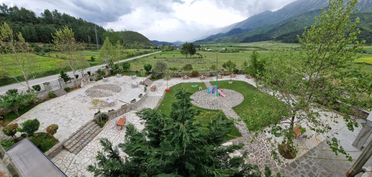 Kutal Park Inn Hotel Përmet المظهر الخارجي الصورة