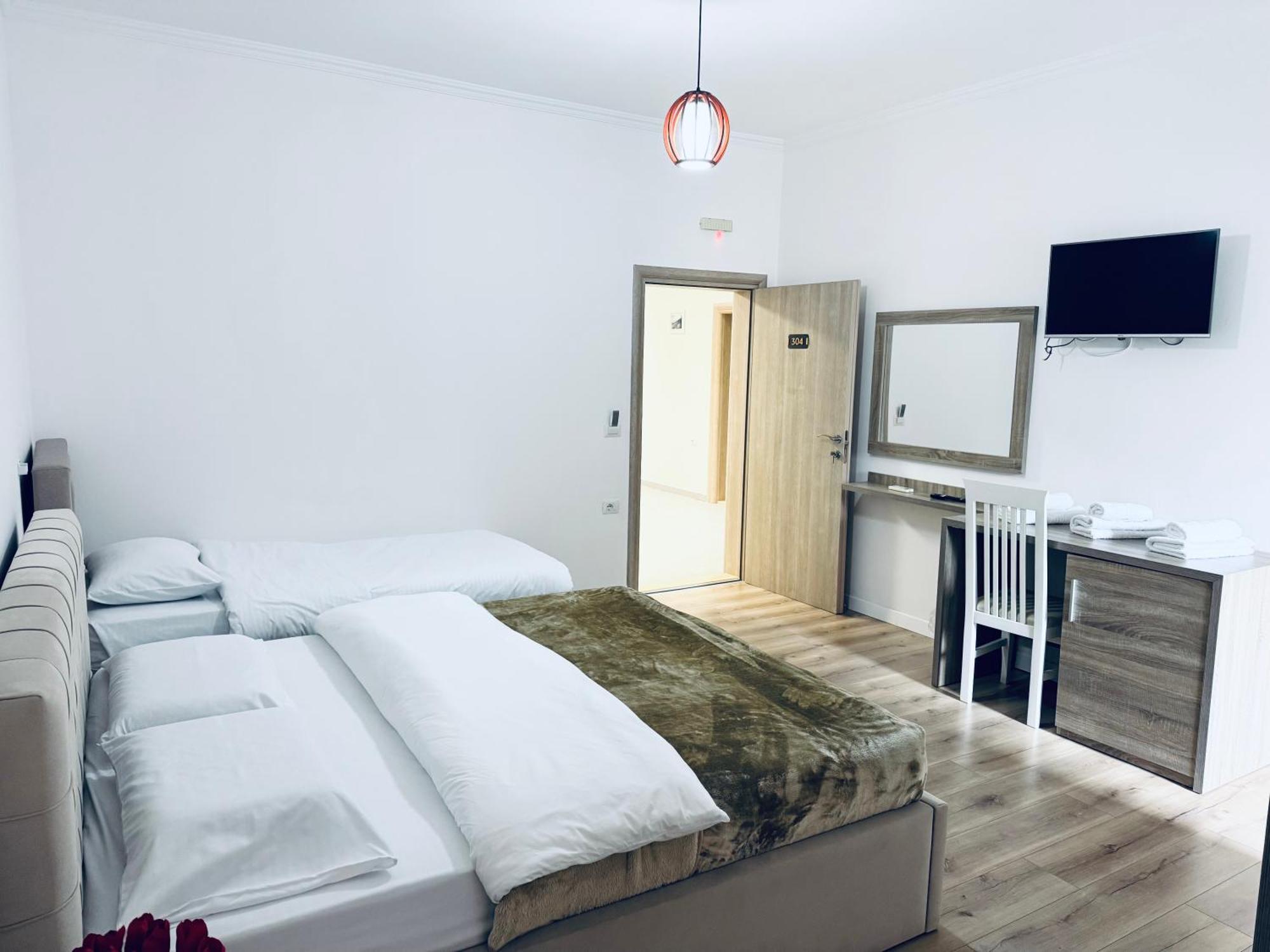 Kutal Park Inn Hotel Përmet المظهر الخارجي الصورة