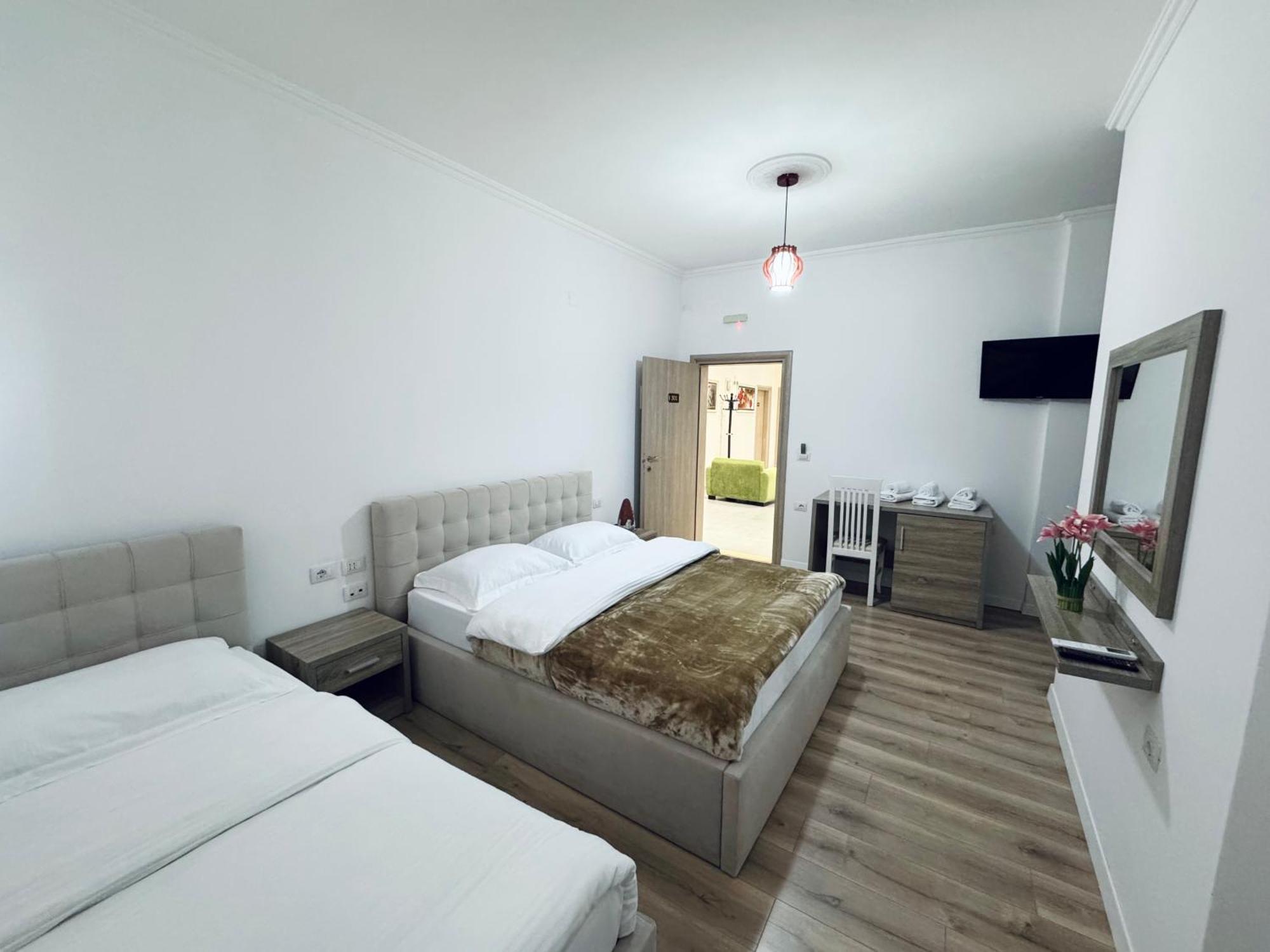 Kutal Park Inn Hotel Përmet المظهر الخارجي الصورة
