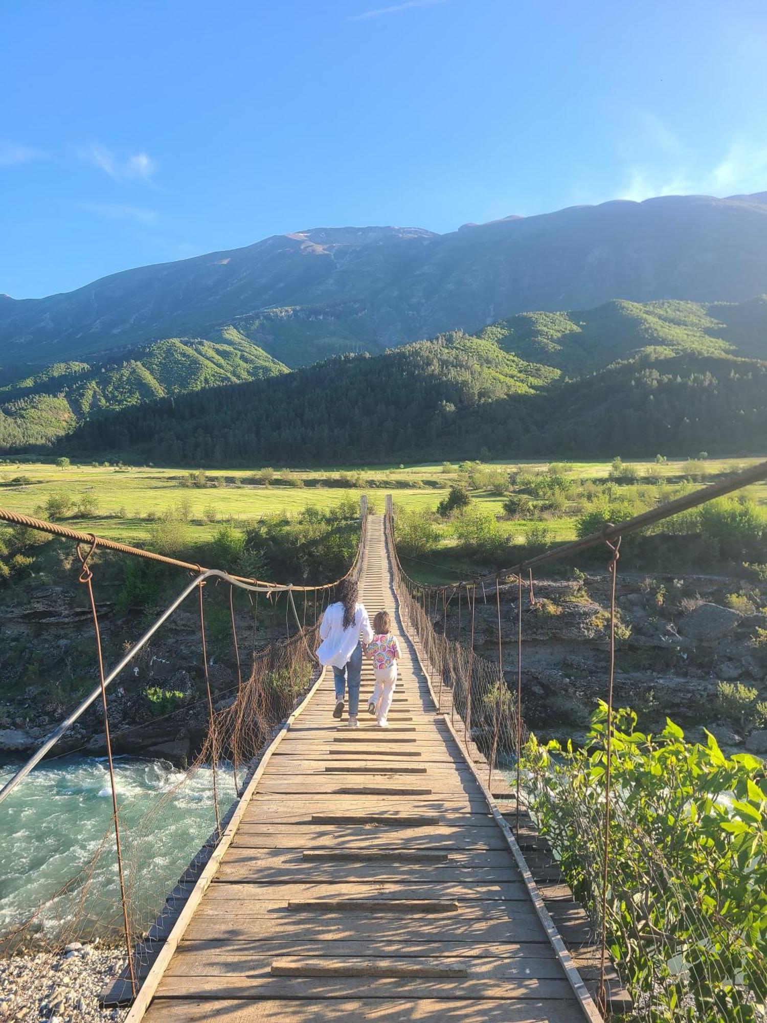 Kutal Park Inn Hotel Përmet المظهر الخارجي الصورة